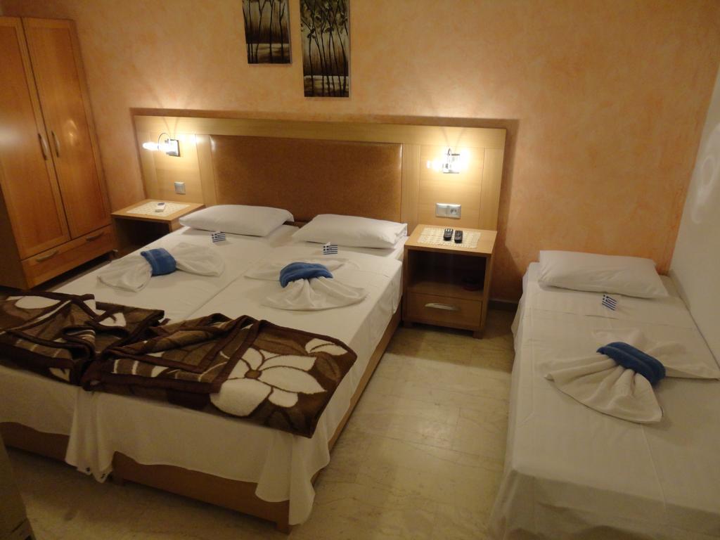 Maik Apartments Metamorfosi  Quarto foto