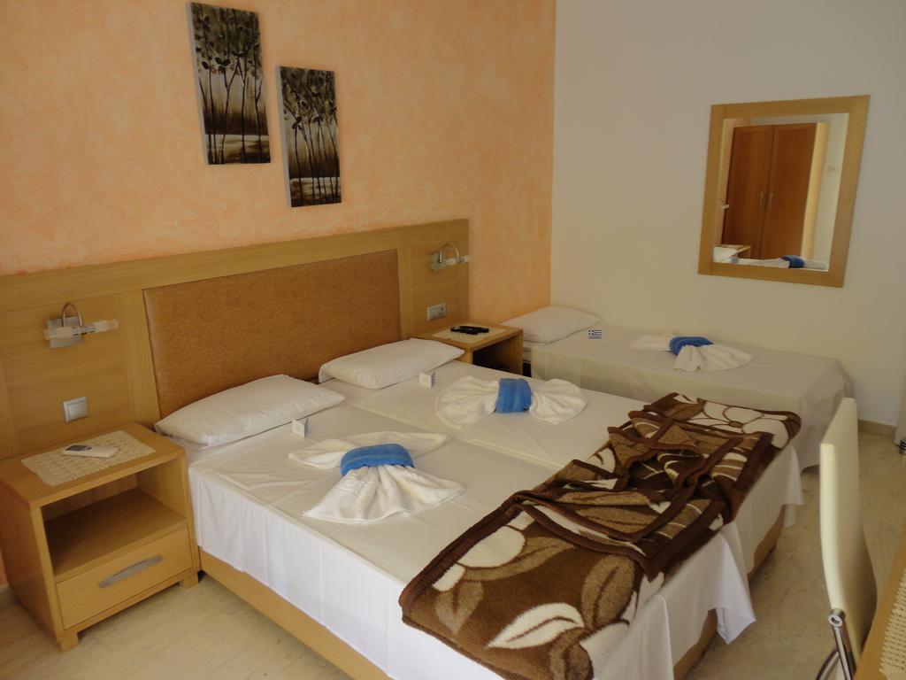 Maik Apartments Metamorfosi  Quarto foto